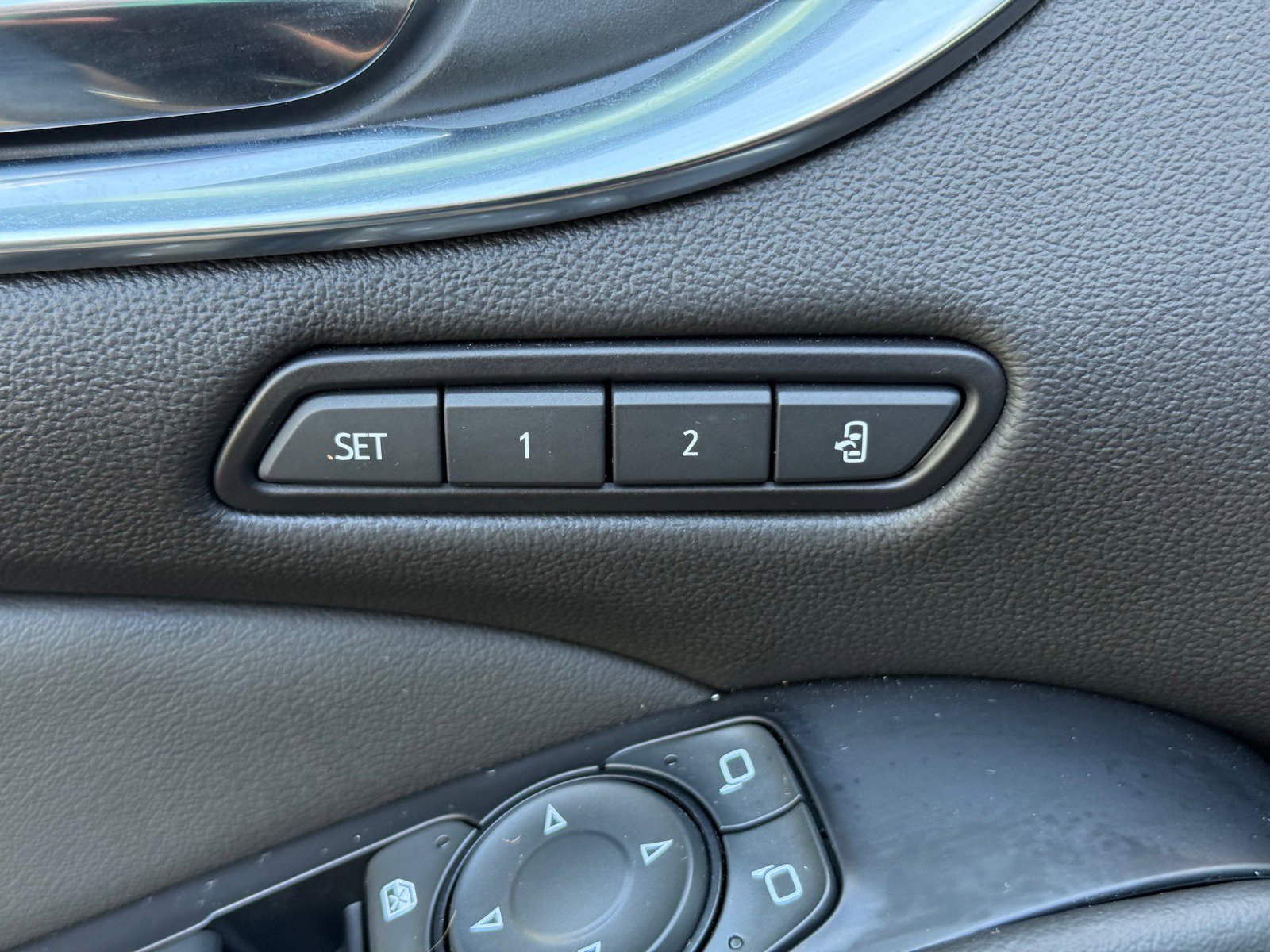 Certified 2023 Buick Enclave Avenir w/ Trailering Package, 5000 lbs. image 8