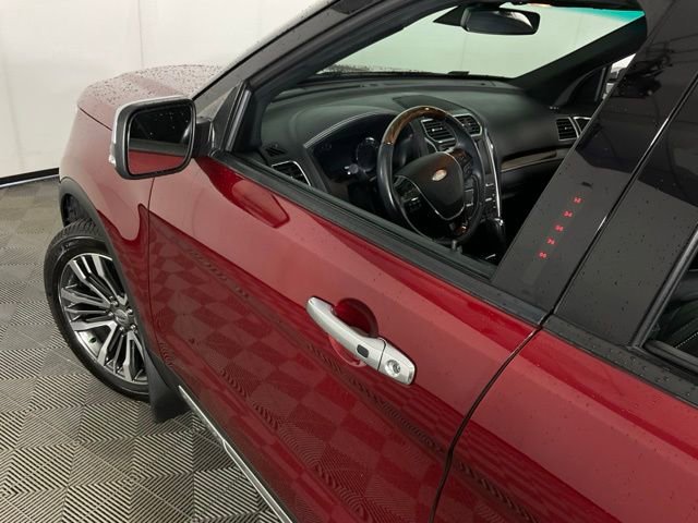 Used 2016 Ford Explorer Platinum image 35