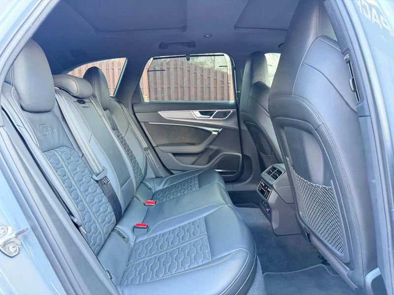 Used 2021 Audi RS 6 Avant Wagon 4D w/ Black Optic Package image 26