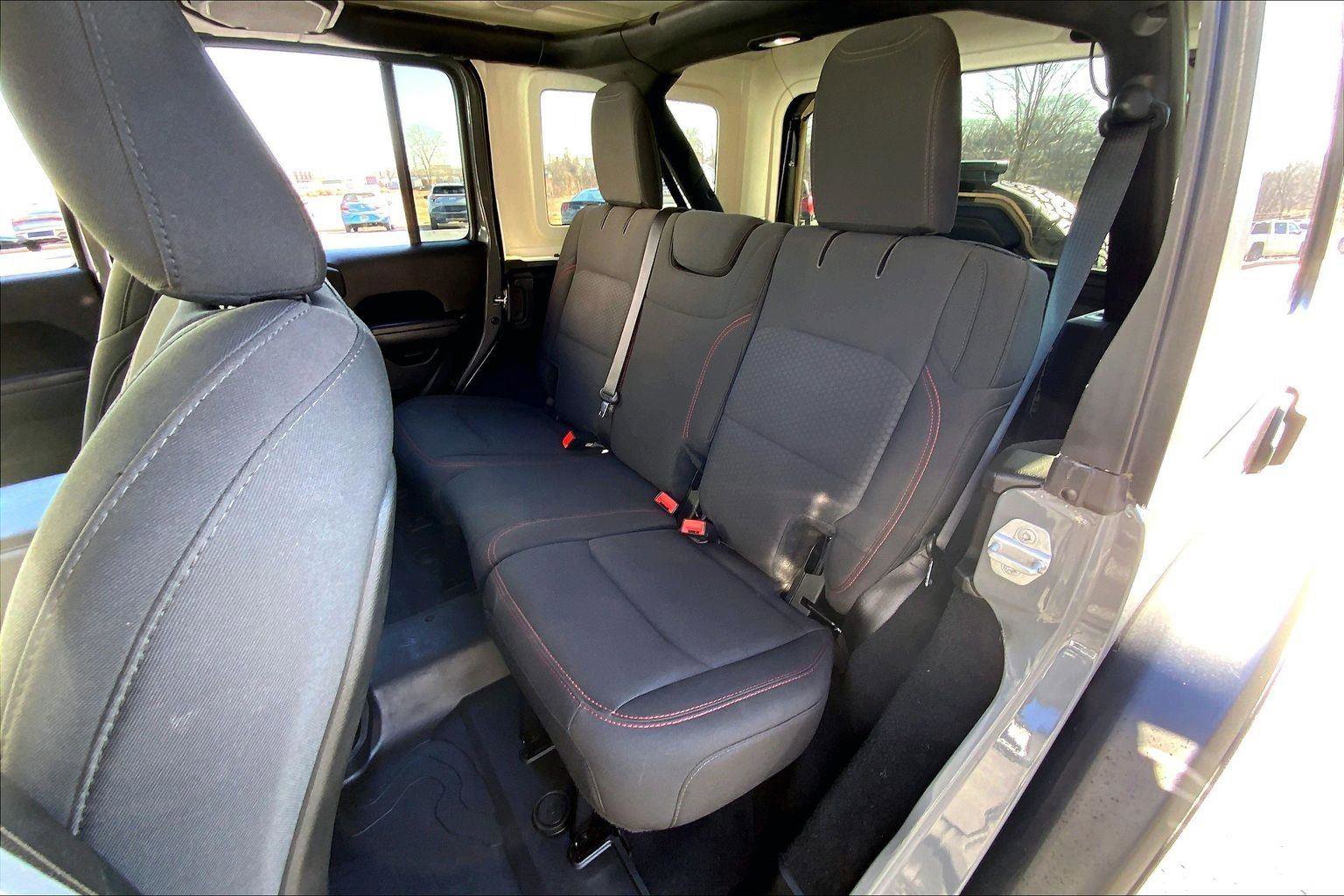 Used 2019 Jeep Wrangler Unlimited Rubicon image 22