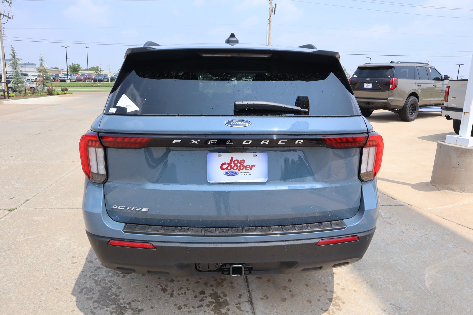 New 2026 Ford Explorer Active RWD image 22