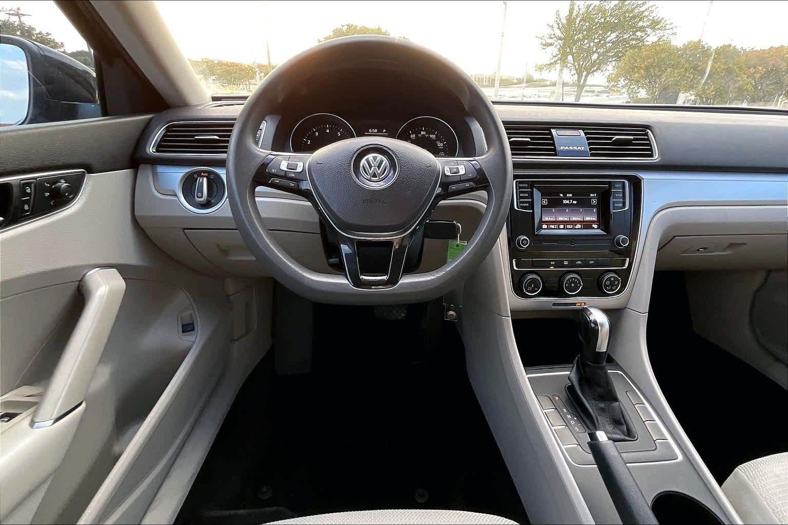 Used 2018 Volkswagen Passat 2.0T S w/ Driver Assistance Package FWD image 13