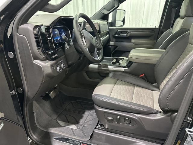 Certified 2025 Chevrolet Silverado 2500 ZR2 w/ Technology Package AWD/4WD image 11