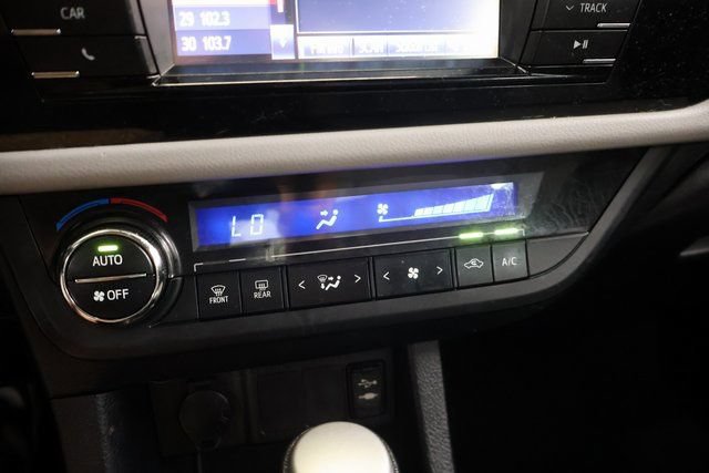 Used 2014 Toyota Corolla LE FWD image 22