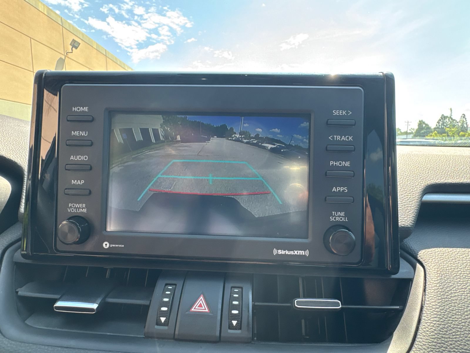 Used 2022 Toyota RAV4 XLE Premium FWD image 28