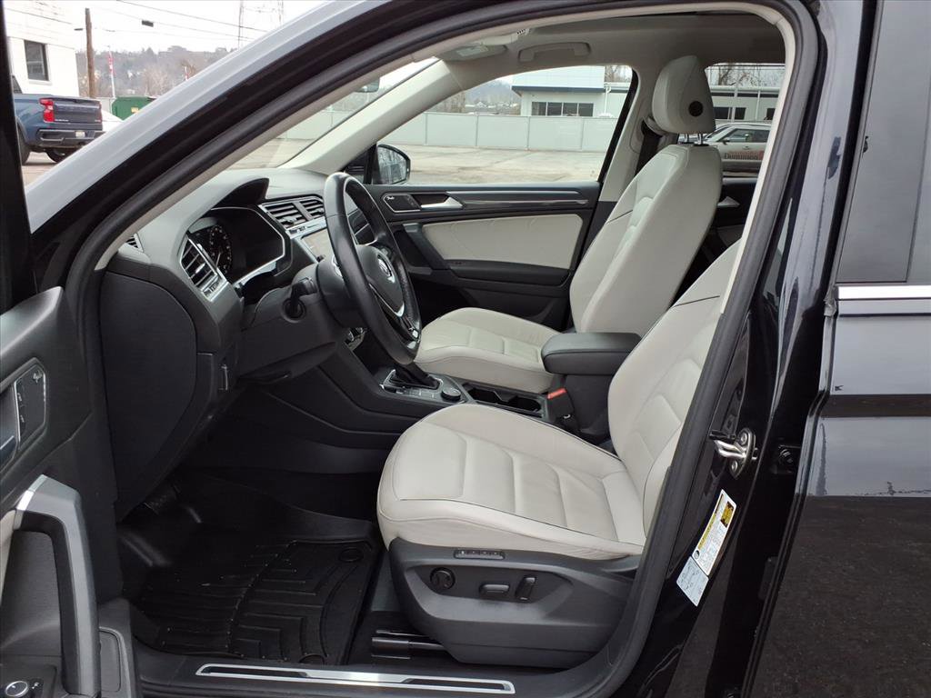 Used 2019 Volkswagen Tiguan SEL Premium image 10