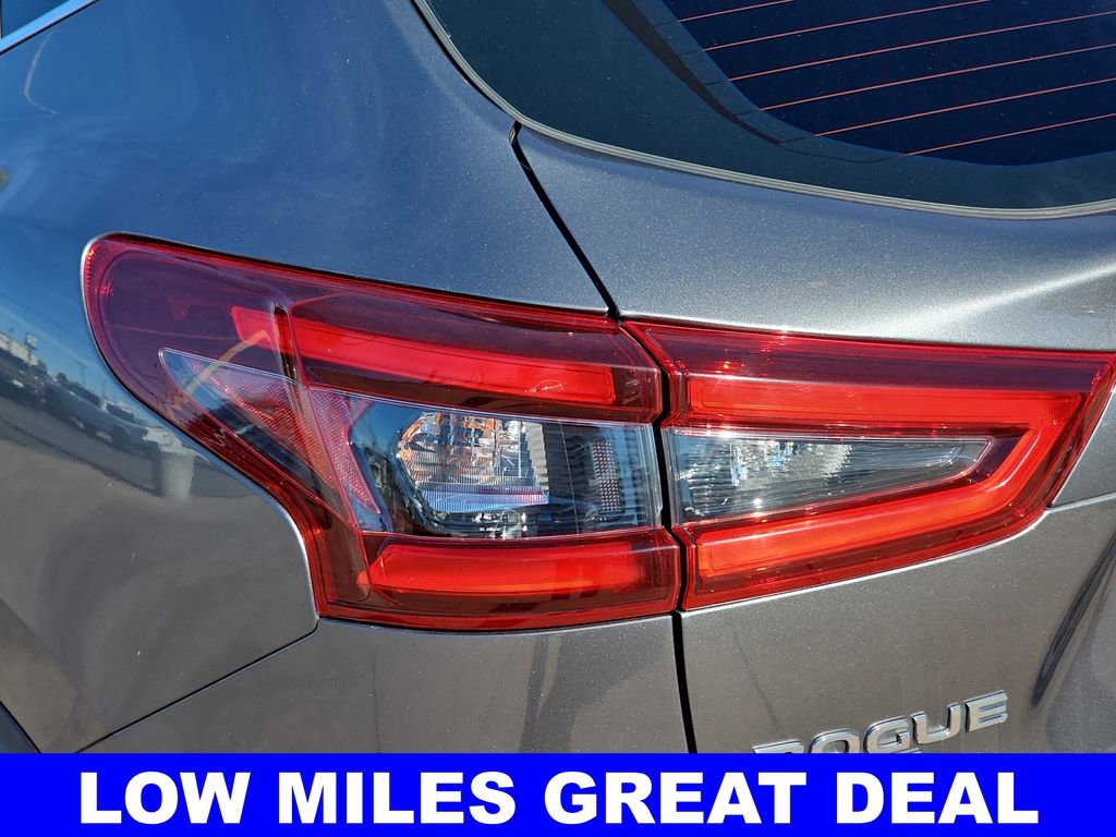 Used 2020 Nissan Rogue Sport S w/ Appearance Package image 39