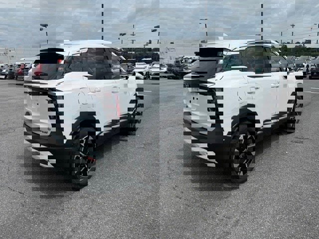 New 2025 Nissan Kicks SV image 5