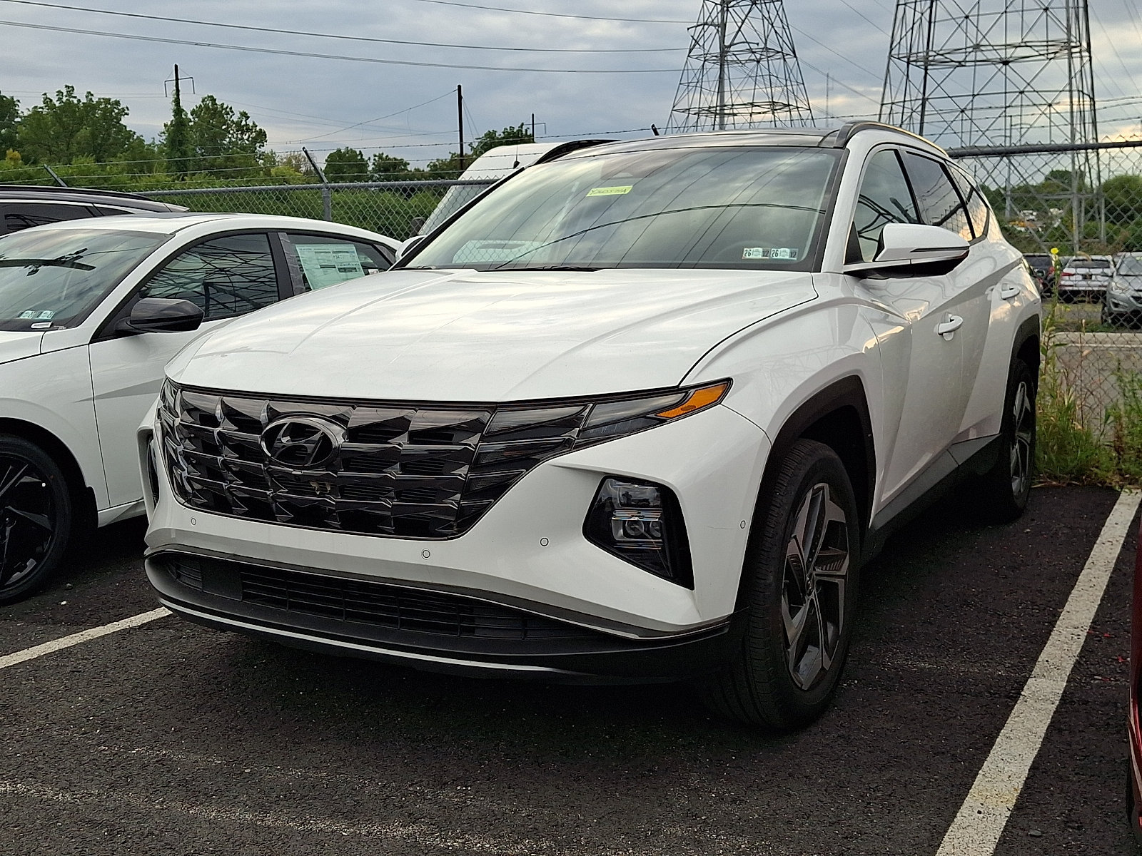Certified 2024 Hyundai Tucson Limited AWD/4WD image 3