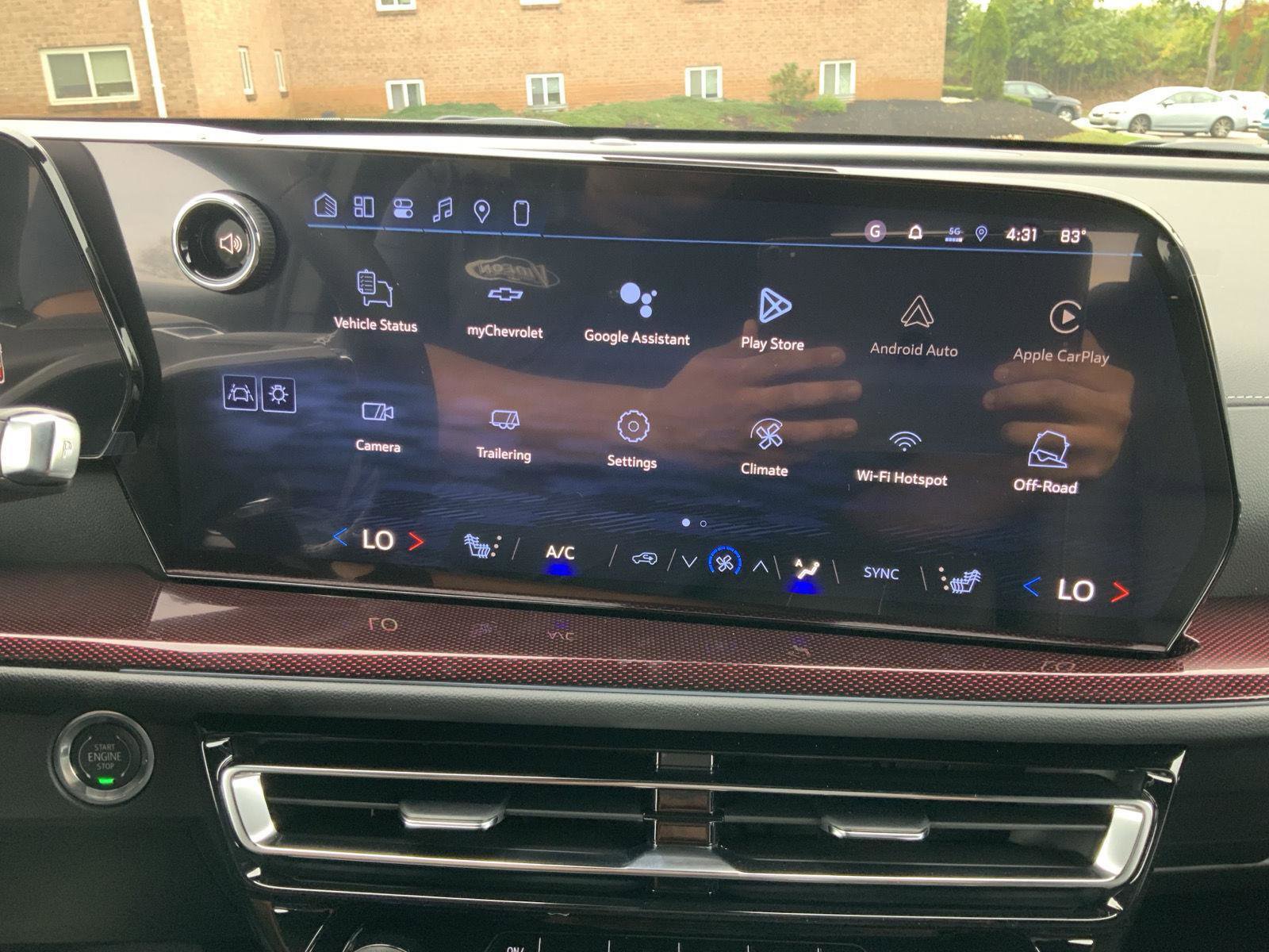 New 2026 Chevrolet Traverse Z71 w/ Driver Confidence Package image 22