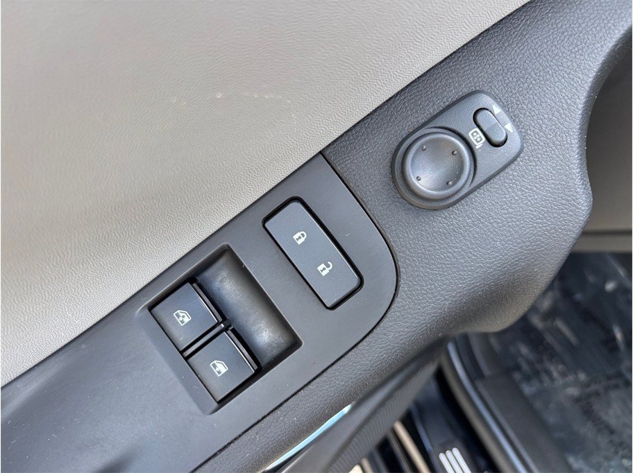 Used 2013 Chevrolet Camaro LS RWD image 19