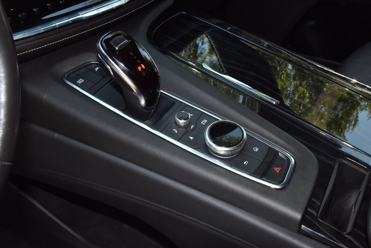 Used 2022 Cadillac Escalade Sport w/ Touring Package AWD/4WD image 31