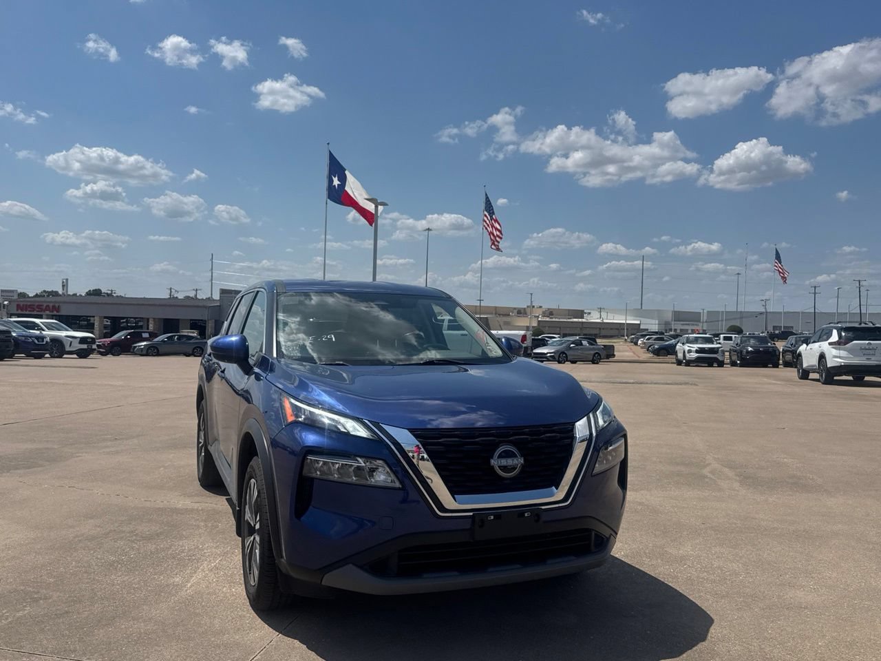 Certified 2023 Nissan Rogue SV AWD/4WD image 3