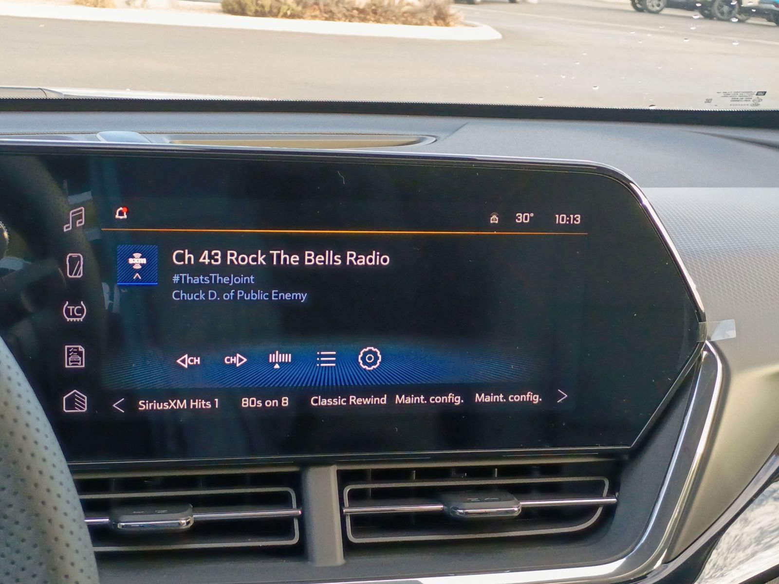 New 2026 Chevrolet Trax RS w/ Sunroof Package image 33