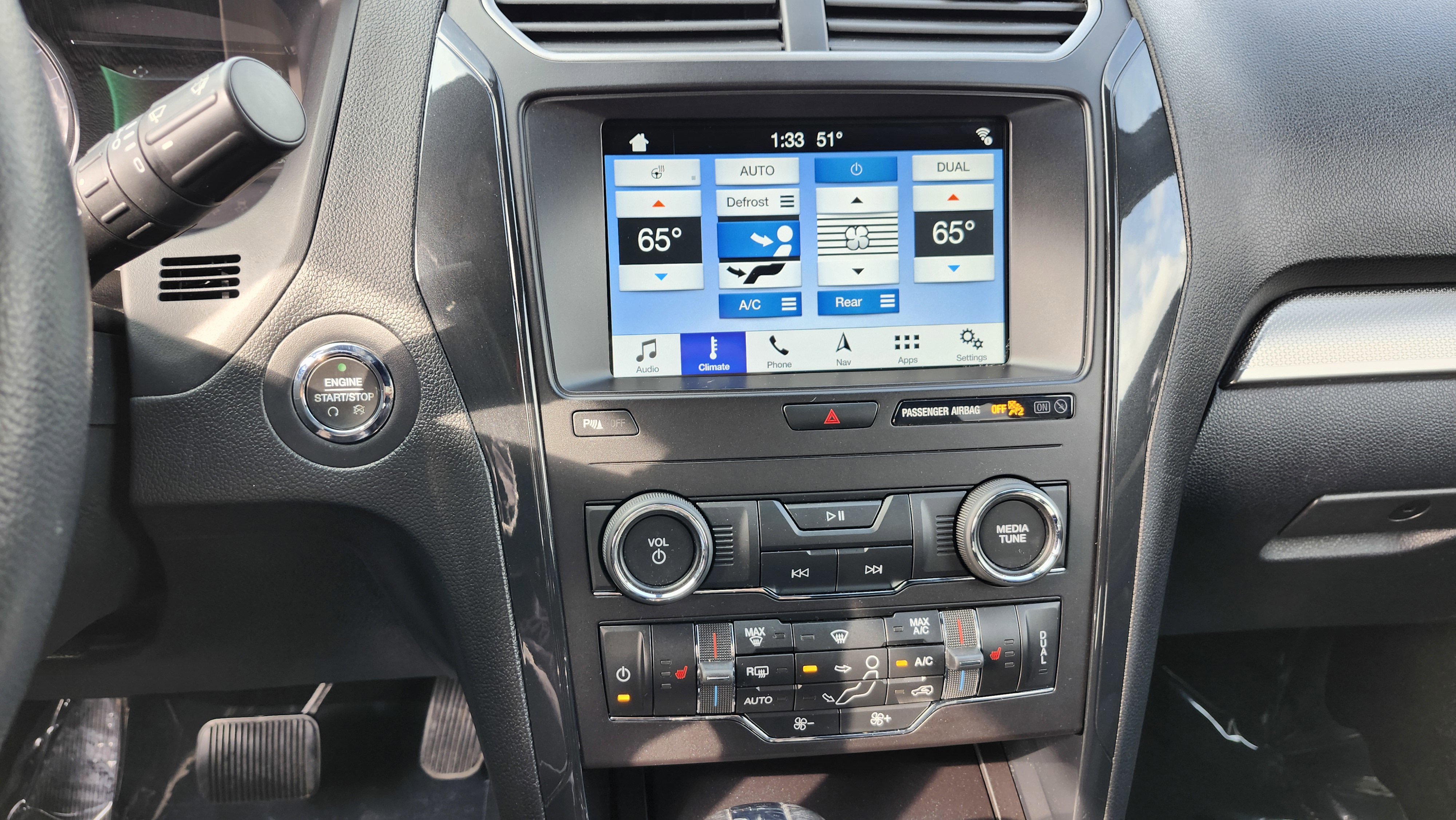 Used 2019 Ford Explorer XLT w/ Equipment Group 202A image 33