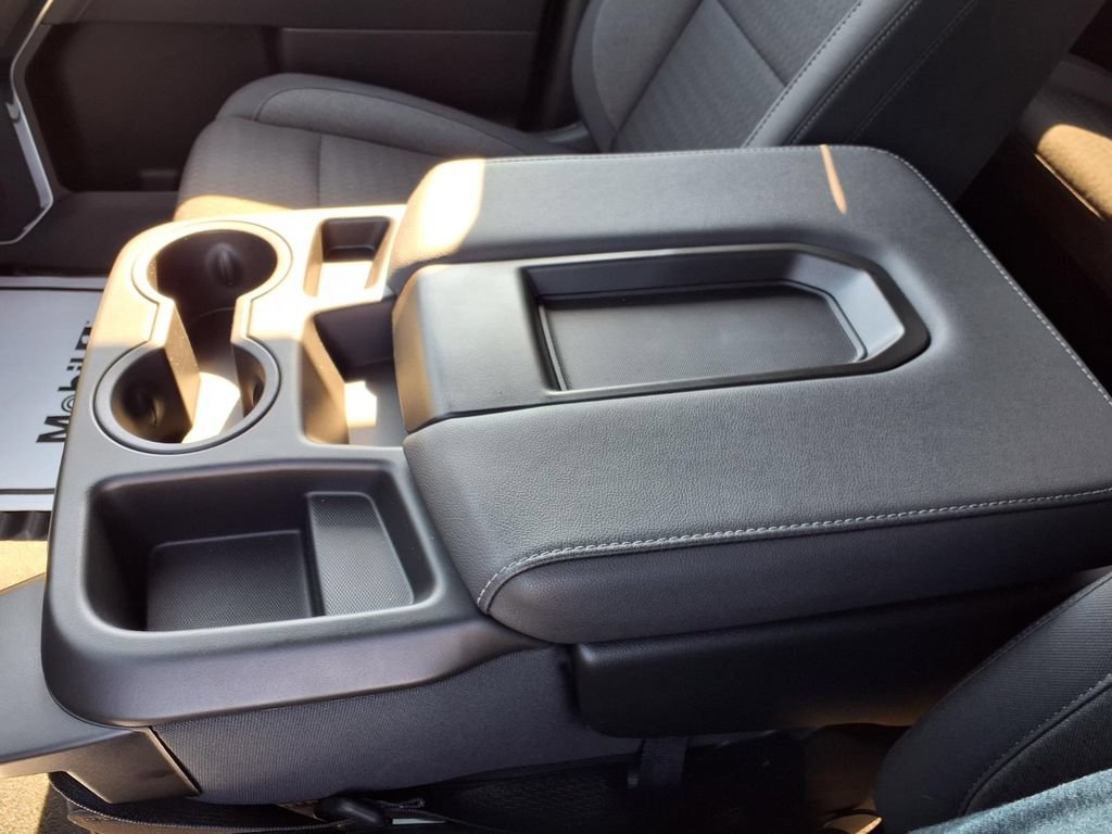Used 2025 Chevrolet Silverado 1500 LT RWD image 14
