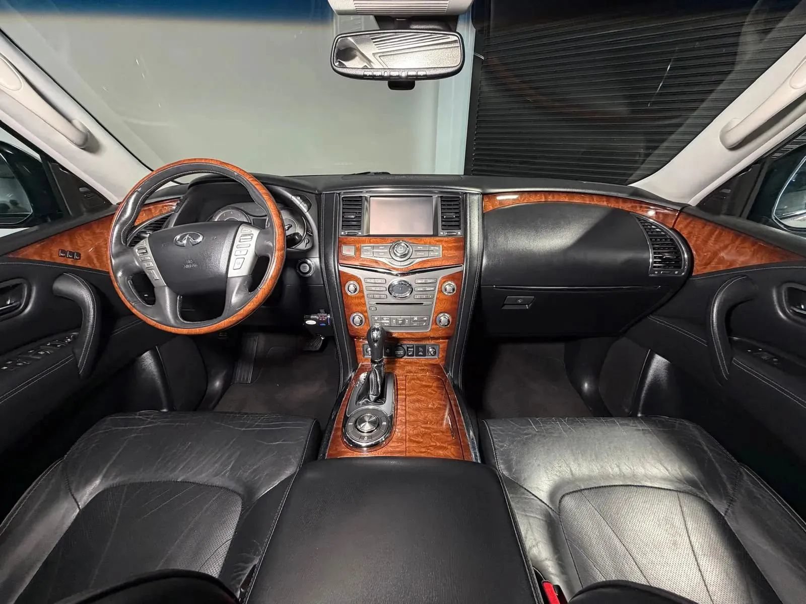 Used 2015 INFINITI QX80 2WD w/ Deluxe Technology Package image 25