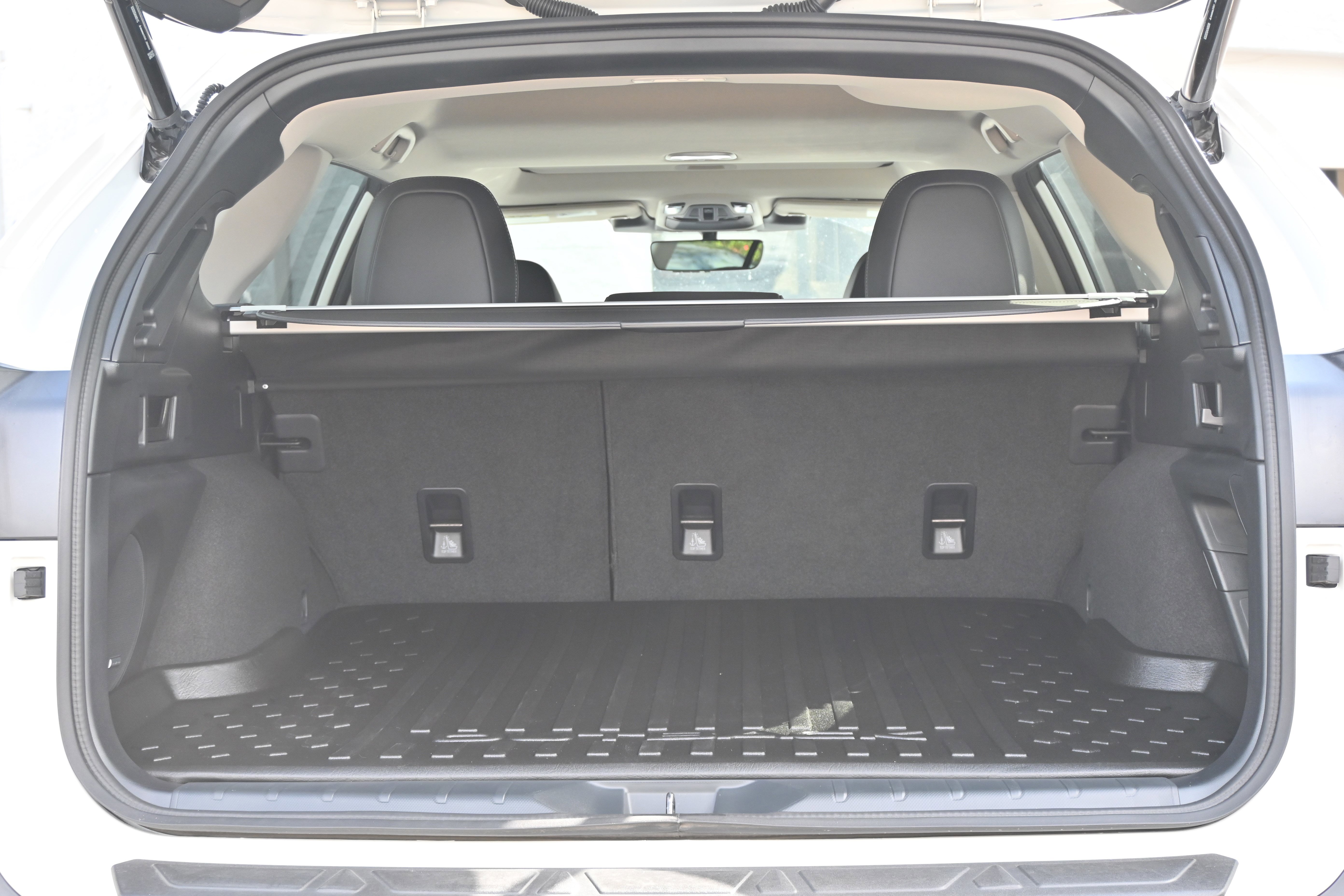 Certified 2025 Subaru Outback Limited XT image 33