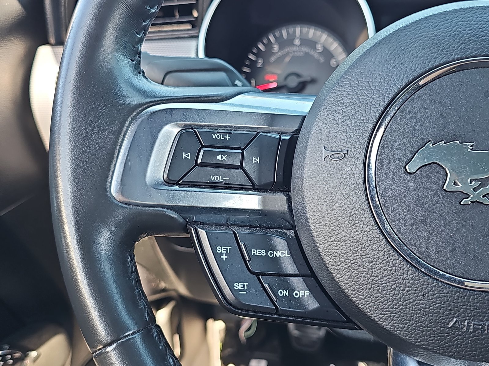 Used 2020 Ford Mustang GT w/ Black Accent Package RWD image 16