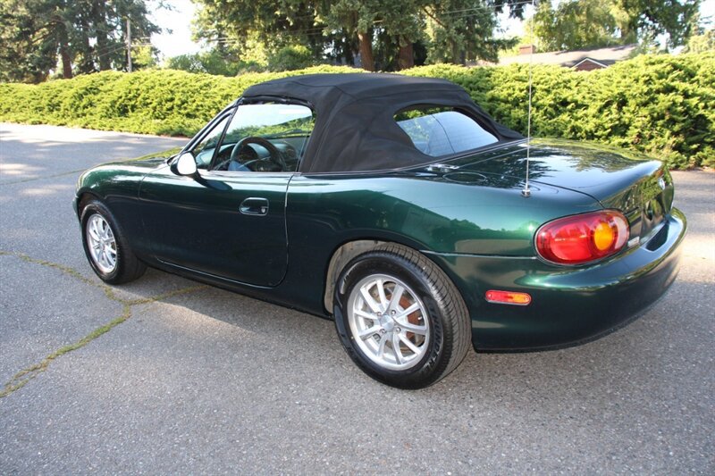 Used 1999 MAZDA MX-5 Miata RWD image 8