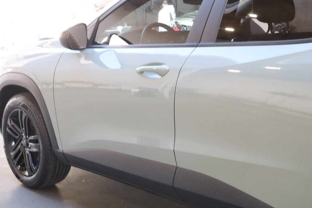Used 2024 Chevrolet Trax ACTIV FWD image 17