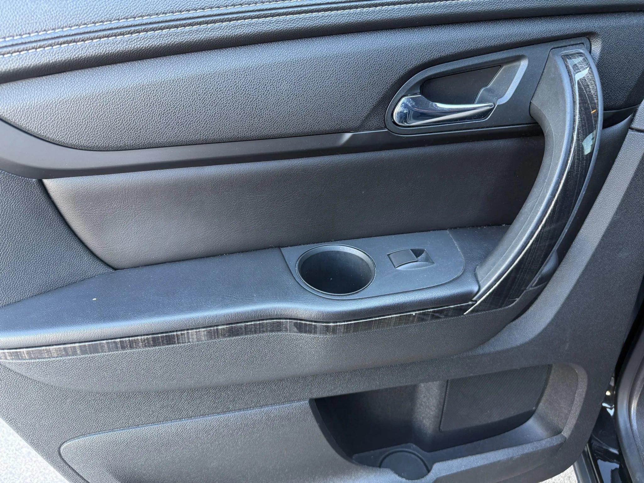 Used 2016 GMC Acadia SLT image 11