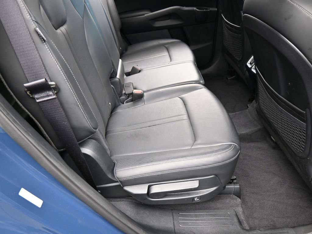 Used 2025 Kia Sorento S w/ Panoramic Sunroof Package image 40