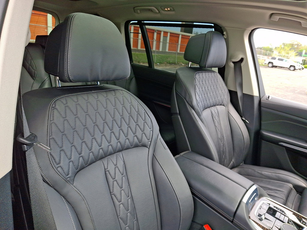 Used 2026 BMW X7 xDrive40i image 13