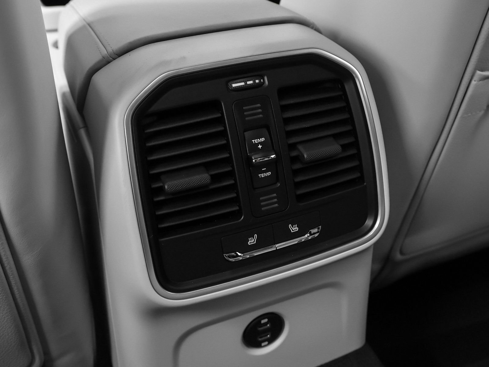 New 2026 Porsche Macan S image 48