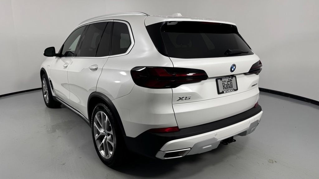Used 2024 BMW X5 xDrive50e w/ Premium Package AWD/4WD image 5