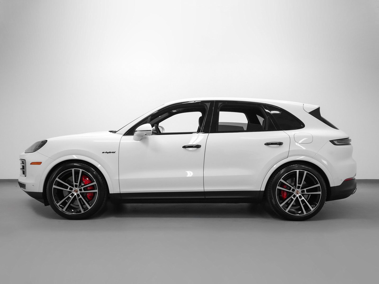 New 2026 Porsche Cayenne S image 2