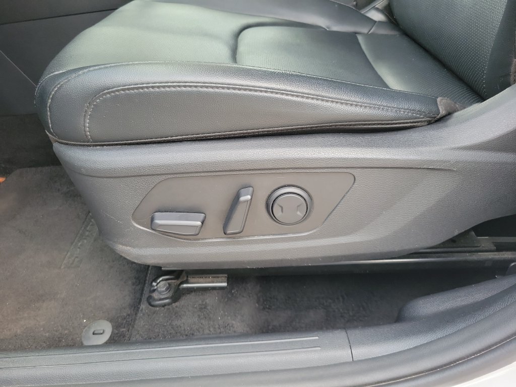Certified 2024 Kia Sportage EX FWD image 16