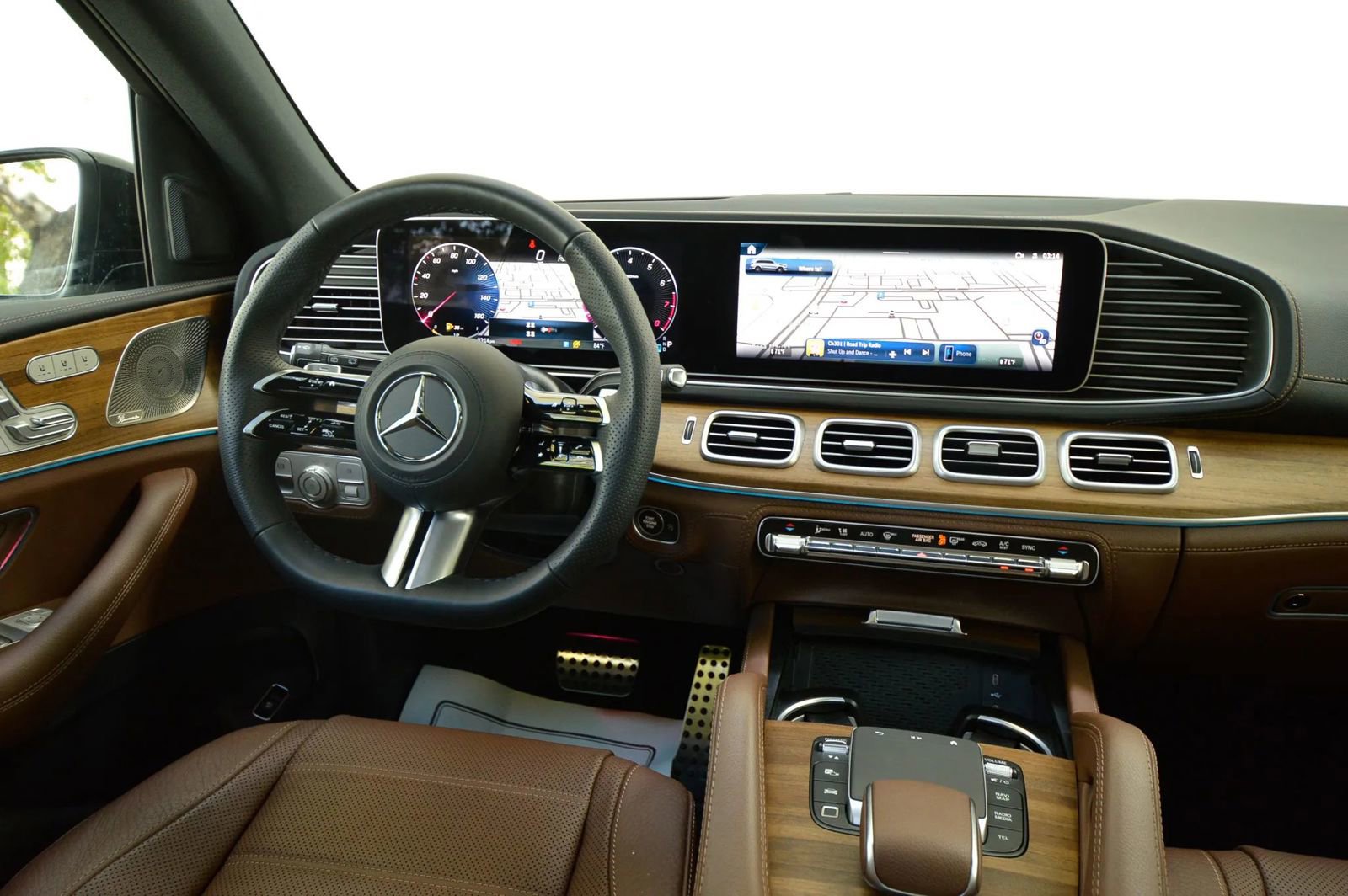 Used 2025 Mercedes-Benz GLS 580 4MATIC image 33