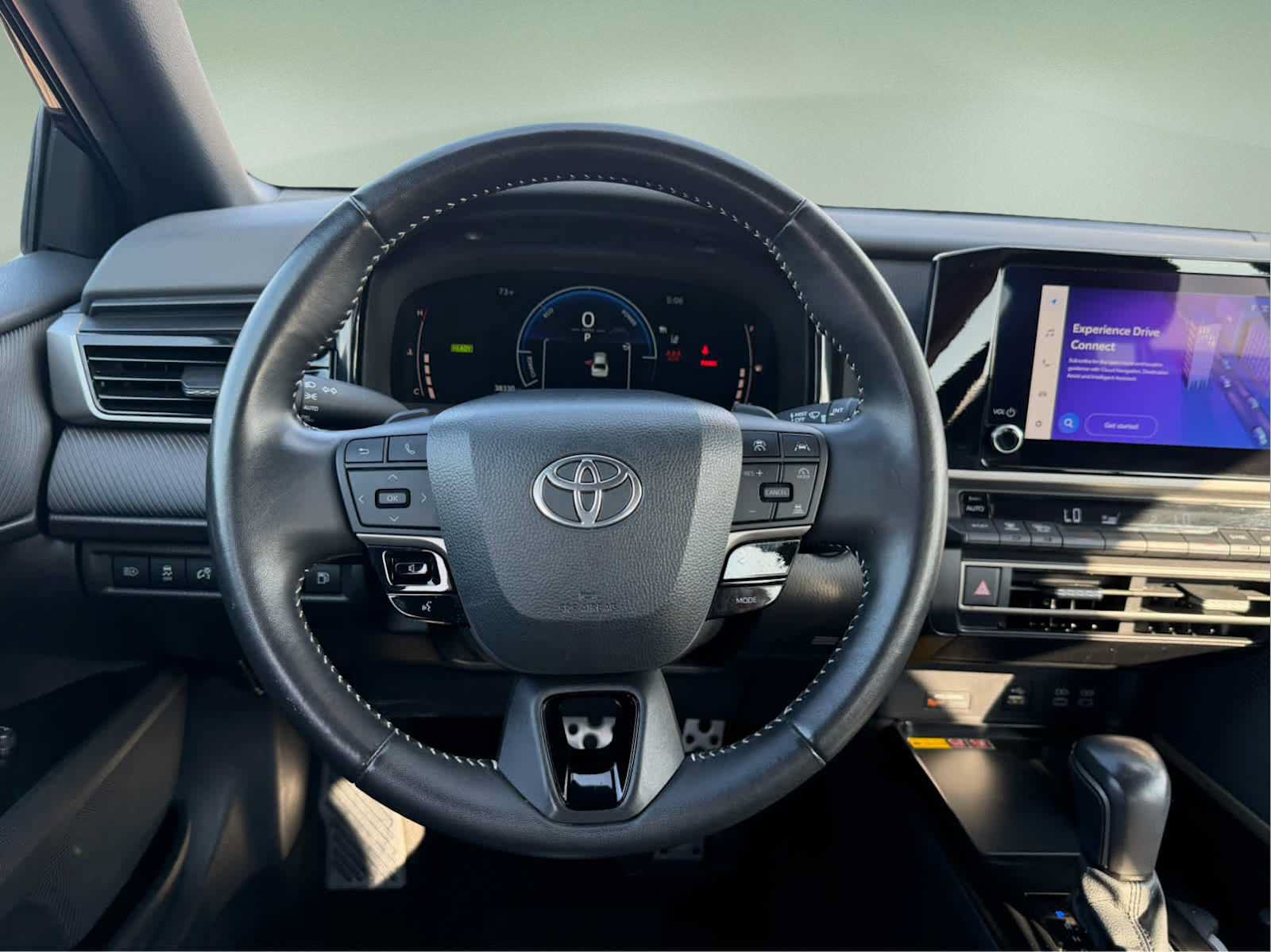 Used 2025 Toyota Camry SE FWD image 26