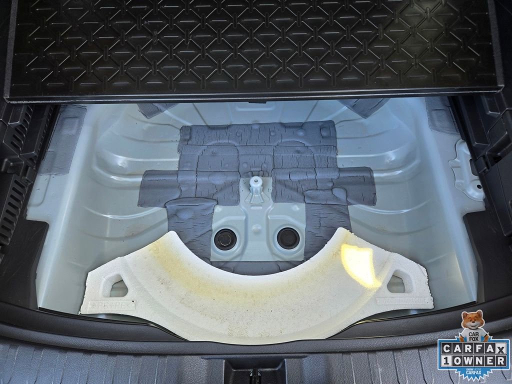 Used 2025 Toyota RAV4 XLE image 19