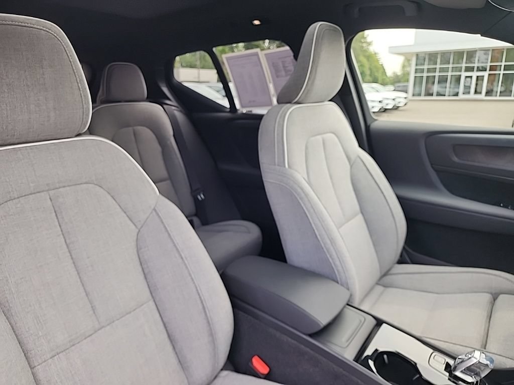 Used 2023 Volvo XC40 Recharge Ultimate w/ Protection Package Premier AWD/4WD image 21