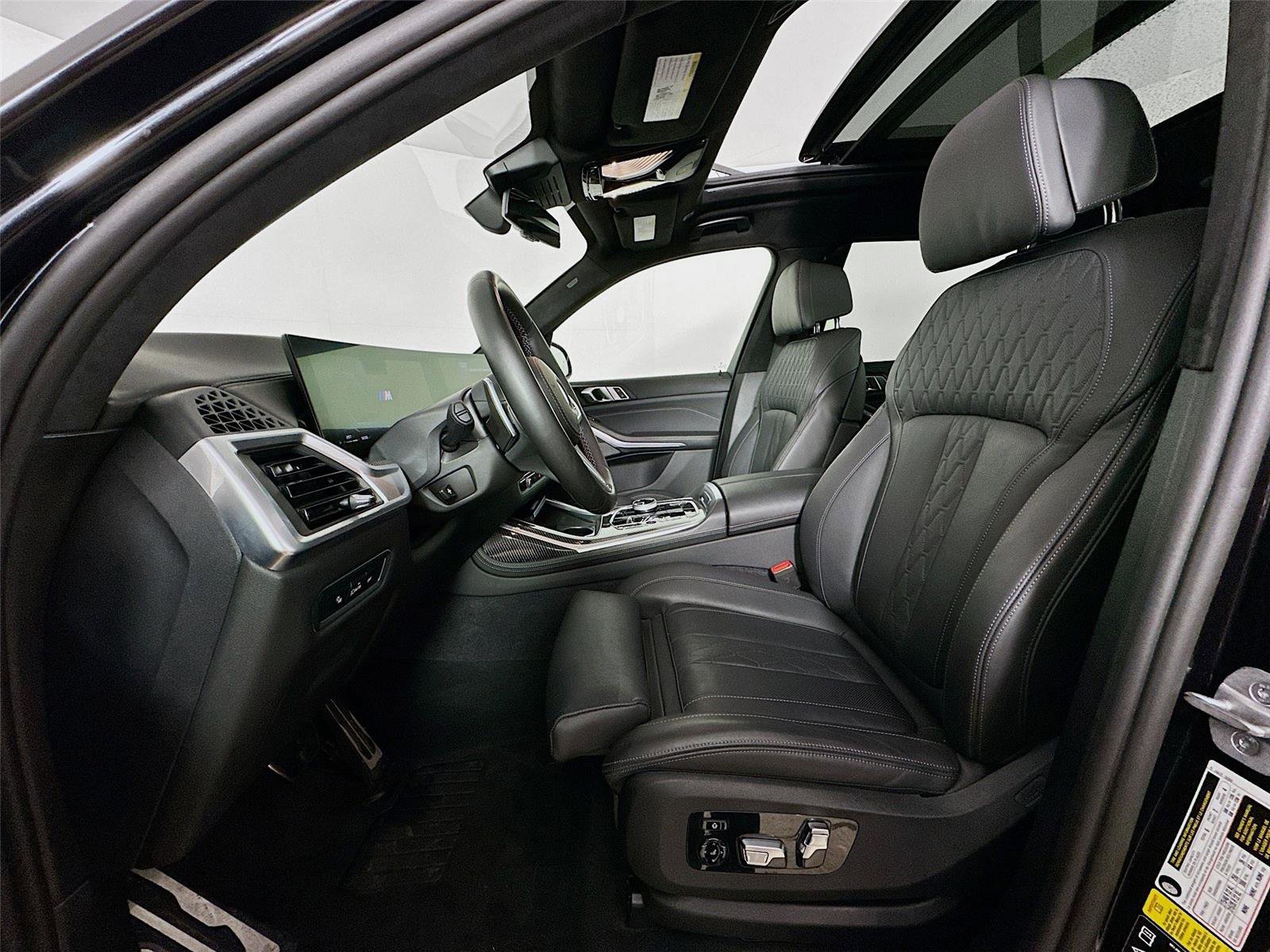 Certified 2024 BMW X7 M60i w/ Executive Package image 22