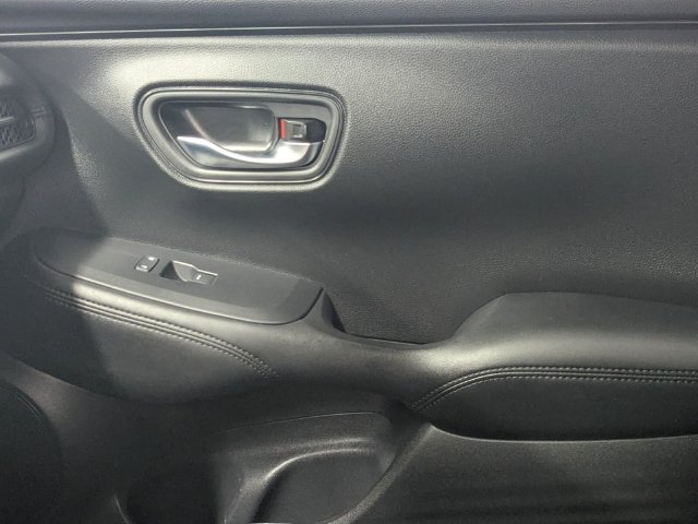 Used 2025 Honda HR-V LX image 28
