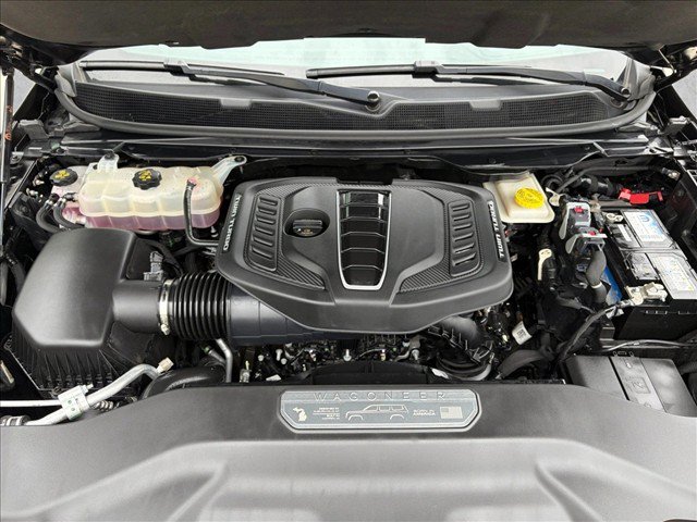 Used 2023 Jeep Grand Wagoneer Series III AWD/4WD image 24