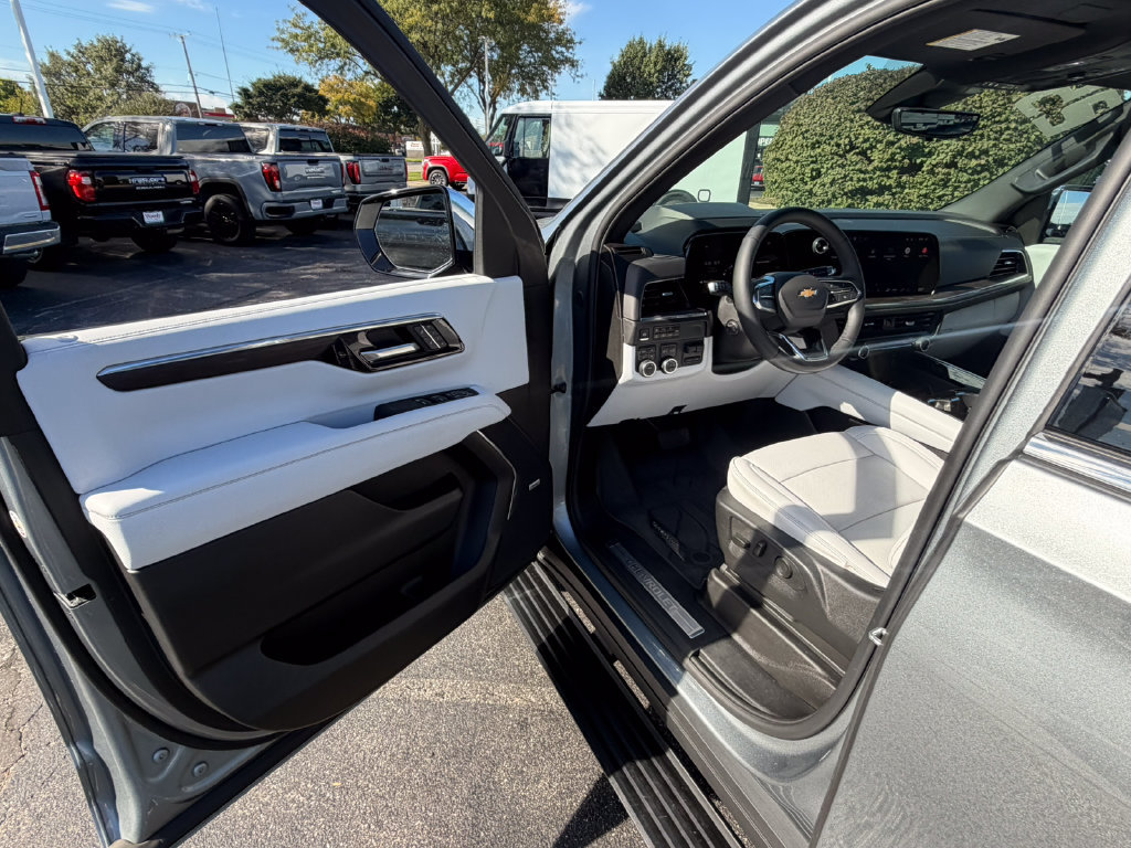 Certified 2025 Chevrolet Tahoe Premier AWD/4WD image 27