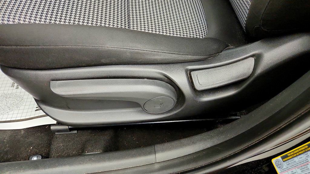 Used 2021 Hyundai Kona SE FWD image 11