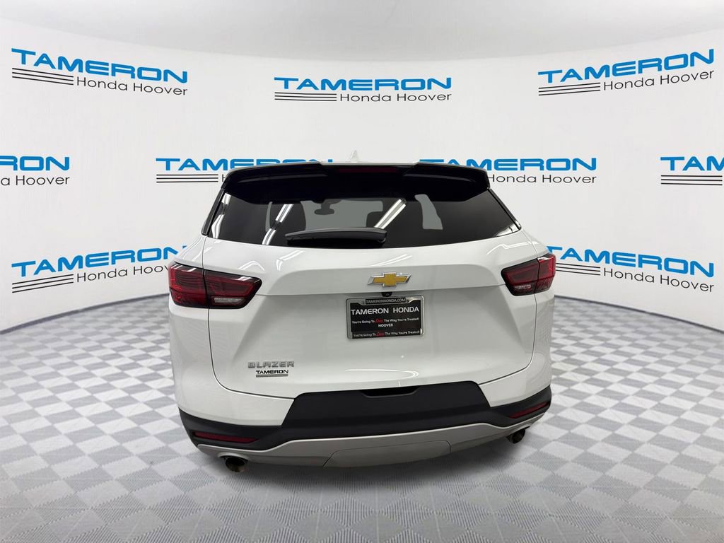 Used 2023 Chevrolet Blazer LT image 4