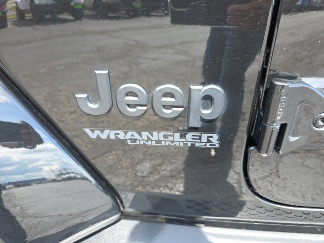 Used 2020 Jeep Wrangler Unlimited Sahara image 54