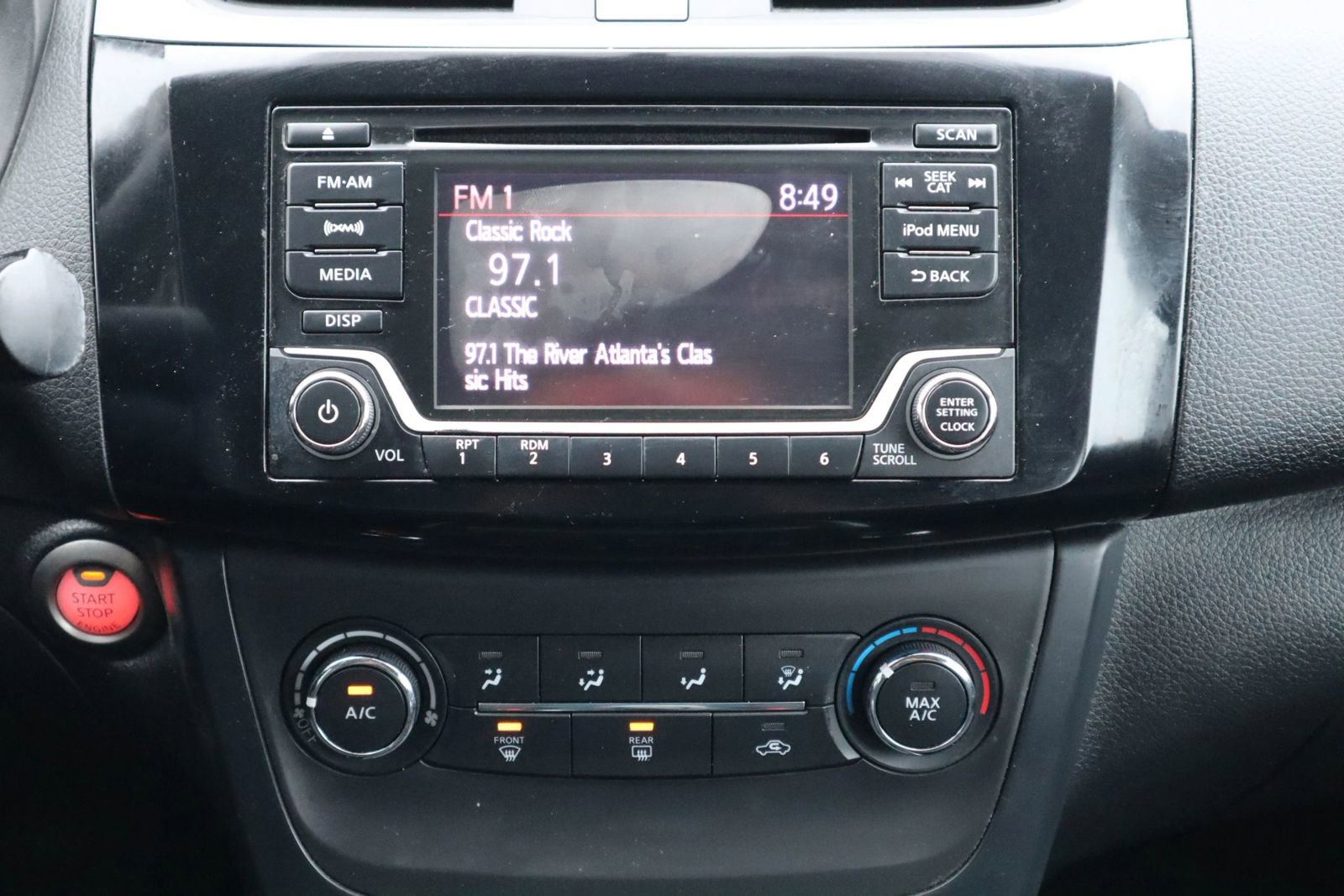Used 2017 Nissan Sentra SV image 21