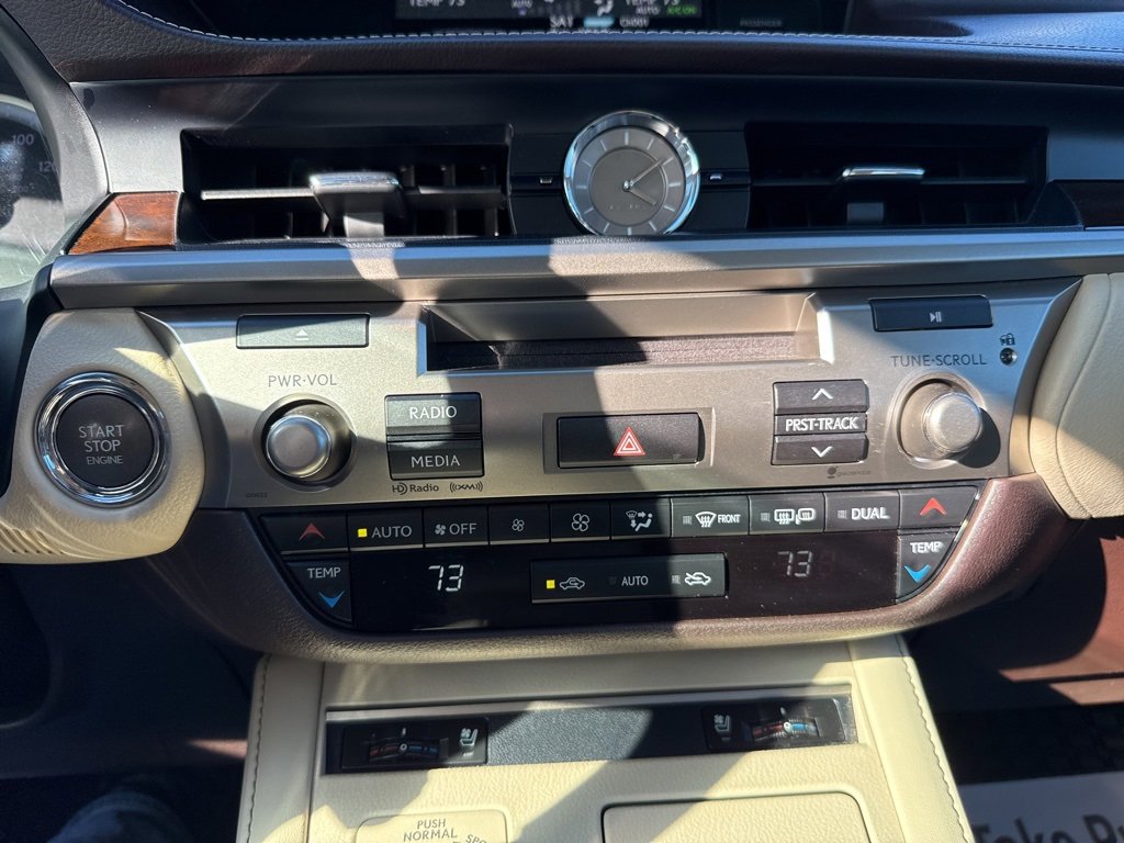 Used 2016 Lexus ES 350 w/ Premium Package w/Wood Trim image 15