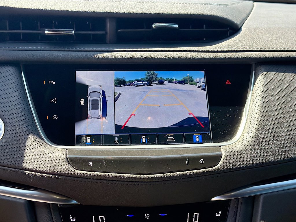 Used 2024 Cadillac XT5 Premium Luxury w/ Technology Package FWD image 14