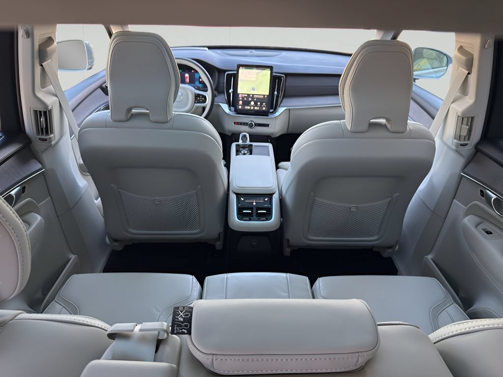 New 2026 Volvo XC90 T8 Ultra w/ Protection Package Premier AWD/4WD image 35