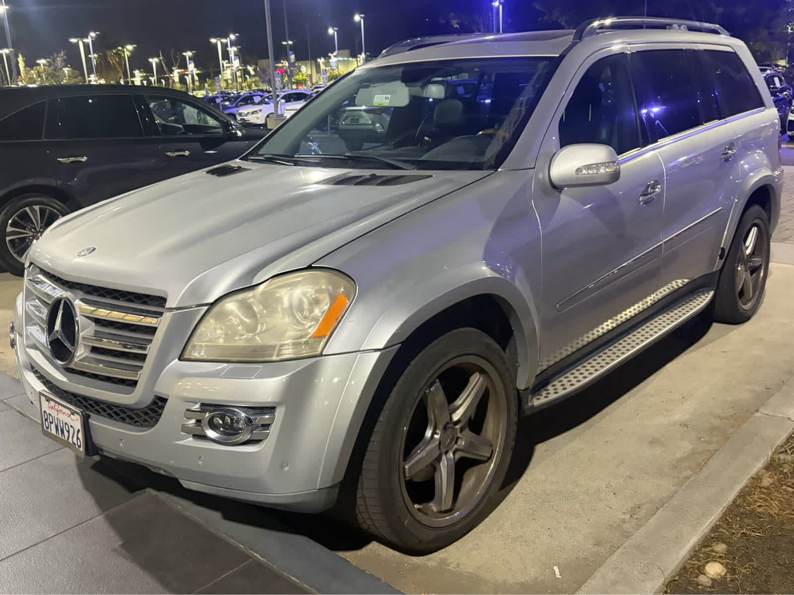 Used 2008 Mercedes-Benz GL 550 4MATIC image 3