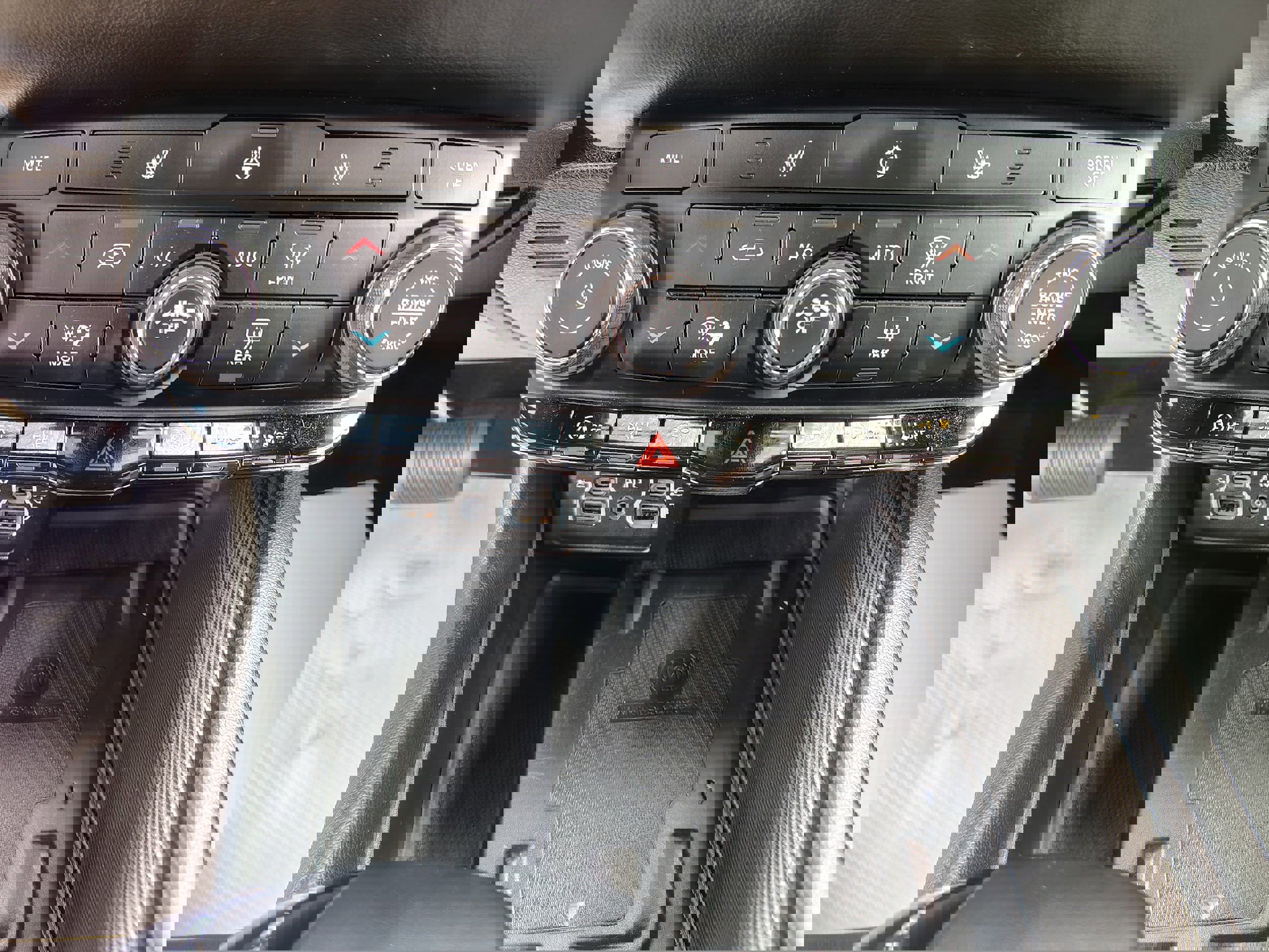 Certified 2022 Dodge Durango GT image 39