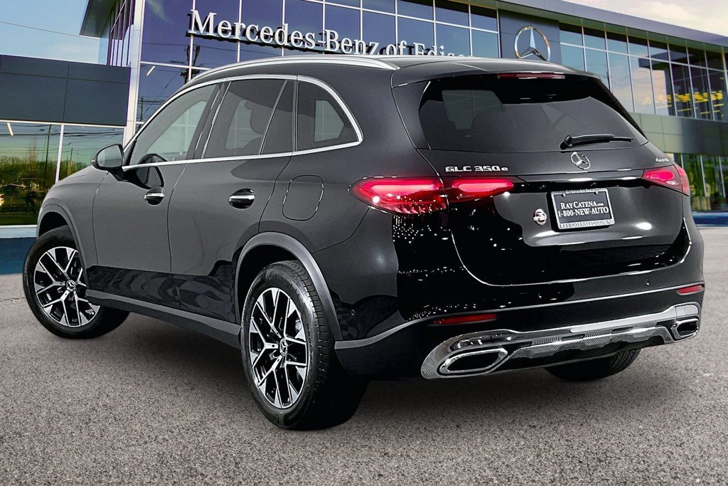 Certified 2025 Mercedes-Benz GLC 350e 4MATIC image 2